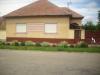 CONSTANTA Vand casa in comuna Iratosu nr.36 jud. Arad,   28.000 euro negociabil,   3800 mp are cu tot cu gradi