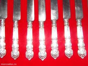 12 cutite in argint stil LOUIS XV,  Signe Thouret,  350 euros        
966 grame
