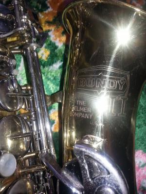 VAND SAXOFON SELMER BANDY.SUNA F. BINE,  PERNITELE SUNT ORIGINALE.