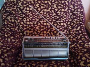 Aparat de radio telefunken bajazzo universal 401