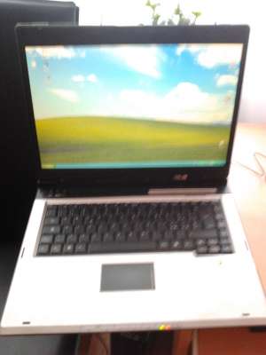 Vand laptop asus A6000