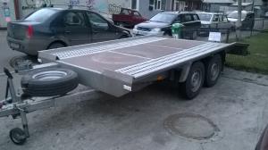 Inchiriez platforma auto