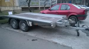 Inchiriez platforma auto
