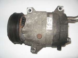 Vand piese motor renault 1.9 dci 2004