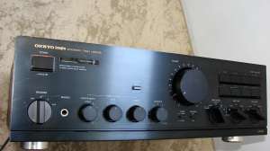 Amplificator Onkyo Integra a8450