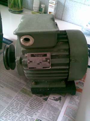 Vand motoare electrice trifazice