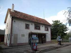 Vand Casa+Cladire Comerciala+Statie Peco in Carpinis,  jud.Timis-1000mp