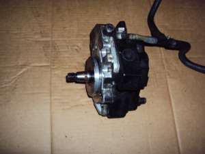 Pompa de inalta BMW 320 520 X5 3.0D 2004