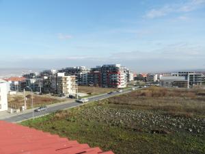 PF Vand apartament 3 camere,     finisat modern,     scara interioara,     CF