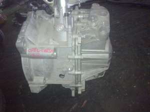 VAND CUTIE VITEZE OPEL corsa D 1.3 cdti 90 cp 6 trepte
