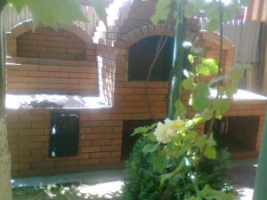 GRATARE GRADINA DIN CARAMIDA