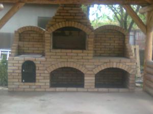 GRATARE GRADINA DIN CARAMIDA