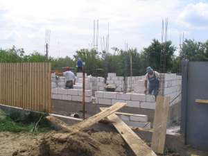 Zugrav Zidar Faiantar 0767171017 Rigipsar Parchetar