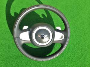 MINI COOPER 2S R55 ,  R56 ,  R57 Volan piele cu padele DSG ,  in 2 spite cu AIRBAG ani fabricatie 20
