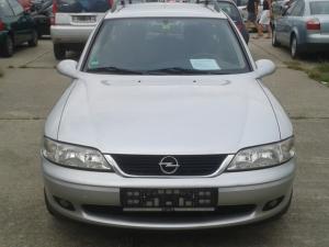 OPEL Vectra B- 1.8i Combi
