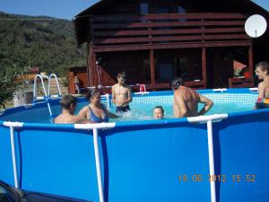 VIND CABANA SI TERENURI VALEA ARIESULUI / ZONA TURDA