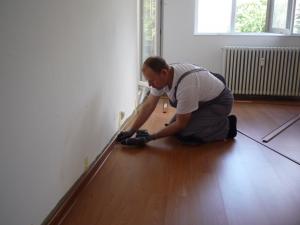 Hausmeister diverse reparatii