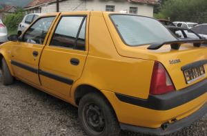 Dezmembrez Dacia Solenza orice piese