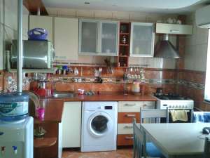 Vand apartament 3 camere complet mobilat