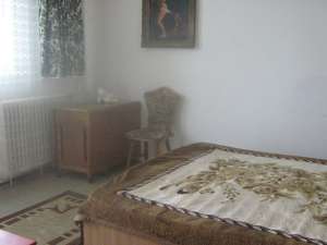 vand apartament 3 camere militari 77mp