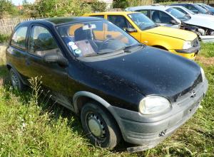 Dezmembrez Opel Corsa