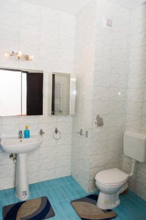 Apartament nou lux,  3 camere,  2 parcari,  Ared Uta Arad
