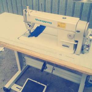 Masini de cusut industriale �  Marca Shanggong
