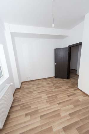 Apartament 3 camere Berceni,  Metrou