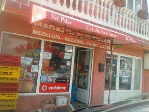 Ofer spre inchiriere spatiu comercial