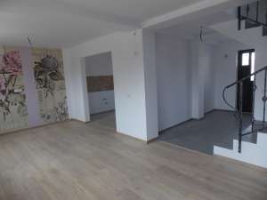Berceni/Ilfov � vand VILA 4 camere