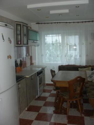 Apartament 3 camere zona central