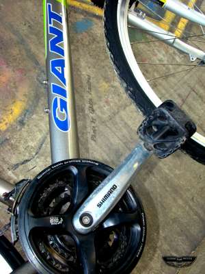 Bicicleta GIANT ! ROTI 28",   (city/trekking/cross)