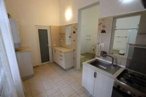 Inchiriere 2 apartamente la casa cu curte,  la pretul de 750 EUR fiecare