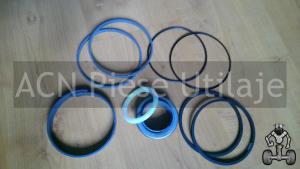 Set garnituri Case 580