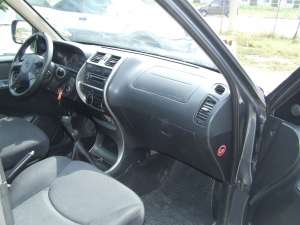 Vand Nissan Terano  negru,  in stare buna
