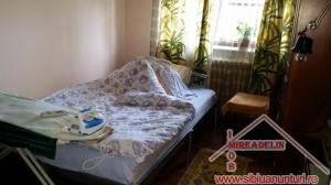 VAND APARTAMENT 2 CAMERE DECOMANDAT 48 MP  STR SOSEAUA ALBA IULIA