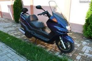 MAXISCUTER yamaha majestic 250 an 1998