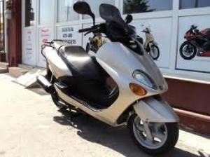 MAXISCUTER yamaha mayestic 150  anno 2001