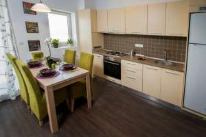INCHIRIERE APARTAMENT 2 CAMERE TITAN CITY GARDENS,      POLICOLOR