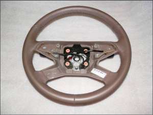 Mercedes Benz W164 ML ,   GL X164 ani 2009-2011 ,   R W251 ani 2009-2013 Volan piele DSG padele NOU 