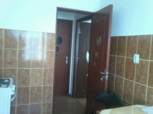 imobiliare italo rumena trei c.centru etaj 3din4super imbunatatiri, 