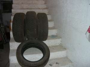 vind urgent 4 anvelope iarna 195/60r15