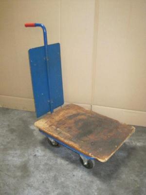 Carucior platforma second hand pentru transport marfa