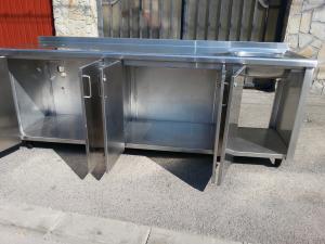 dulap din inox cu 5 usi si chiuveta