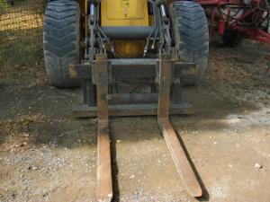 Incarcator frontal Volvo 4400