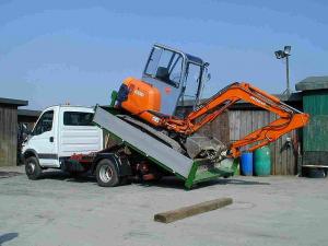 TRANSPORT CU 7,  5 BOBCATURI