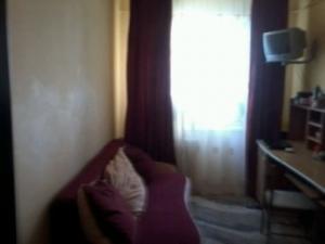 vanzare trei camere la motru bloc H