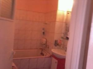 imobiliare italo rumena trei c.motru zona BCRBank etaj 3 din 4