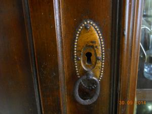 Vitrina vintage lemn masiv