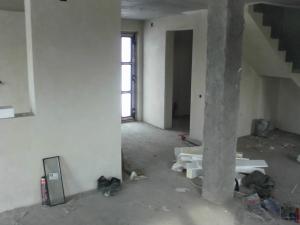 imobil  service international  casa zona stadione1500 mp de curte